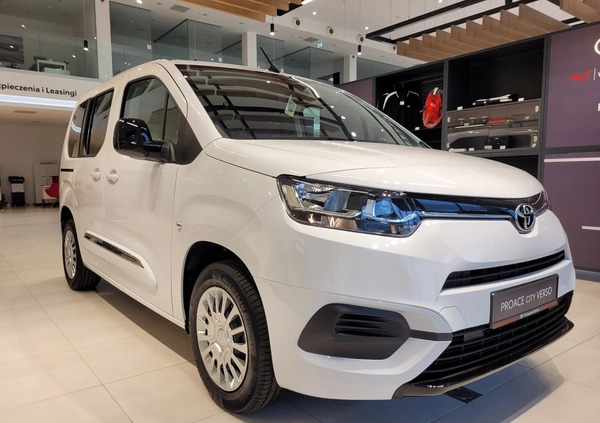 Toyota Proace City Verso cena 120400 przebieg: 1, rok produkcji 2023 z Czechowice-Dziedzice małe 67